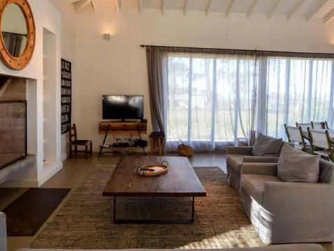 Alquiler casa 3 DORM en barrio privado Pinar del Faro — foto 4