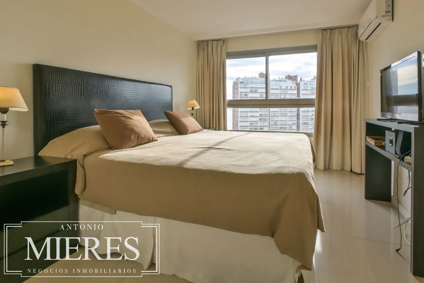 Venta apartamento 2 dormitorios - Playa Mansa — foto 10