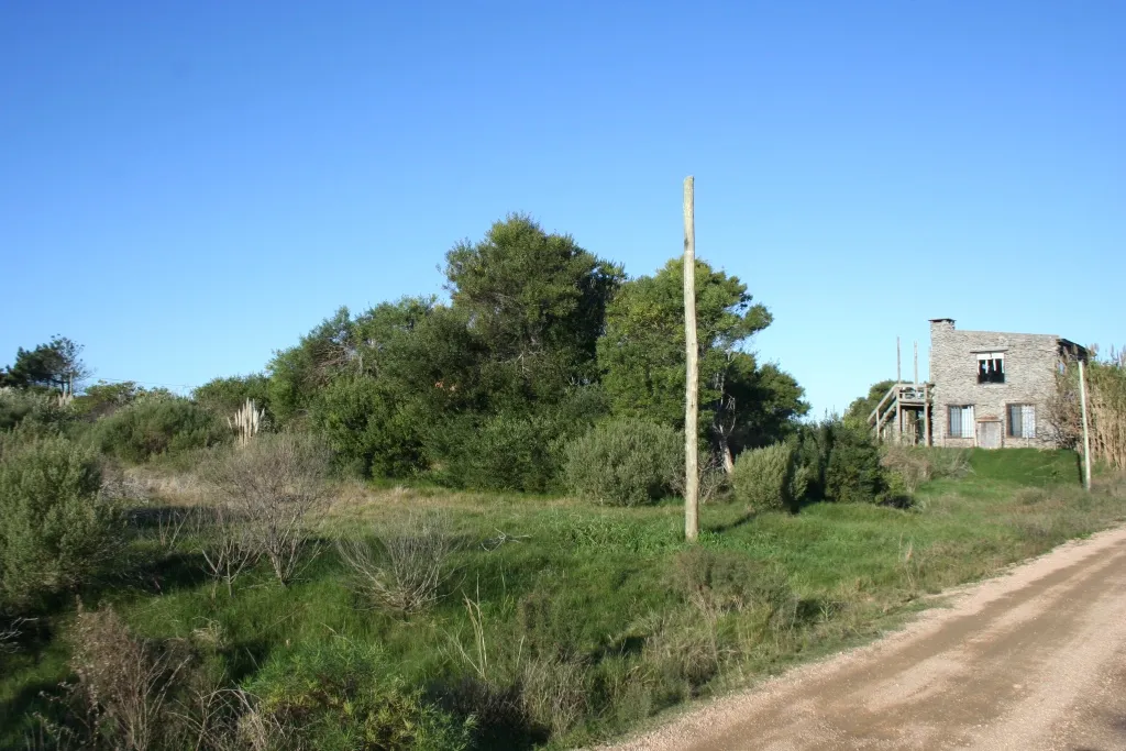 TERRENO EN VENTA 450 M2 BALNEARIO BS AS A PASOS DE LA PLAYA — foto 2