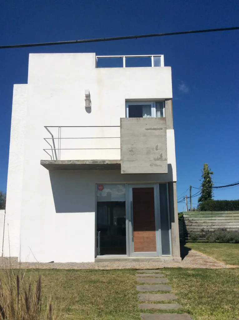 CASA ALQUILER TEMP EN MANANTIALES 2 DORM MB UBICACION! — foto 1