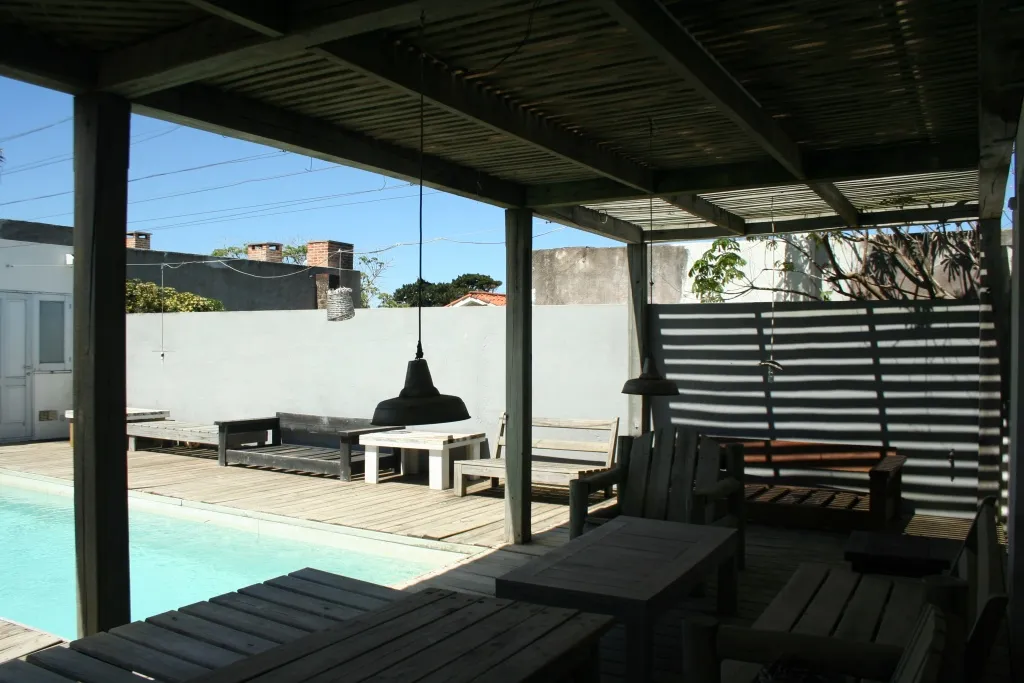 ALQ TEMP CASA DE 2 DORM EN MANANTIALES C/PISCINA — foto 11