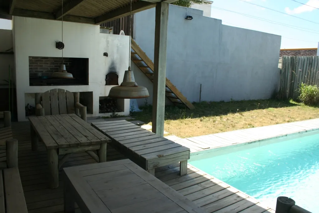 ALQ TEMP CASA DE 2 DORM EN MANANTIALES C/PISCINA — foto 12