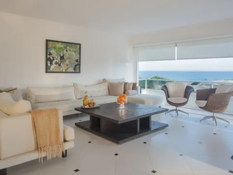 Venta apartamento 4 dormitorios- Playa Brava
