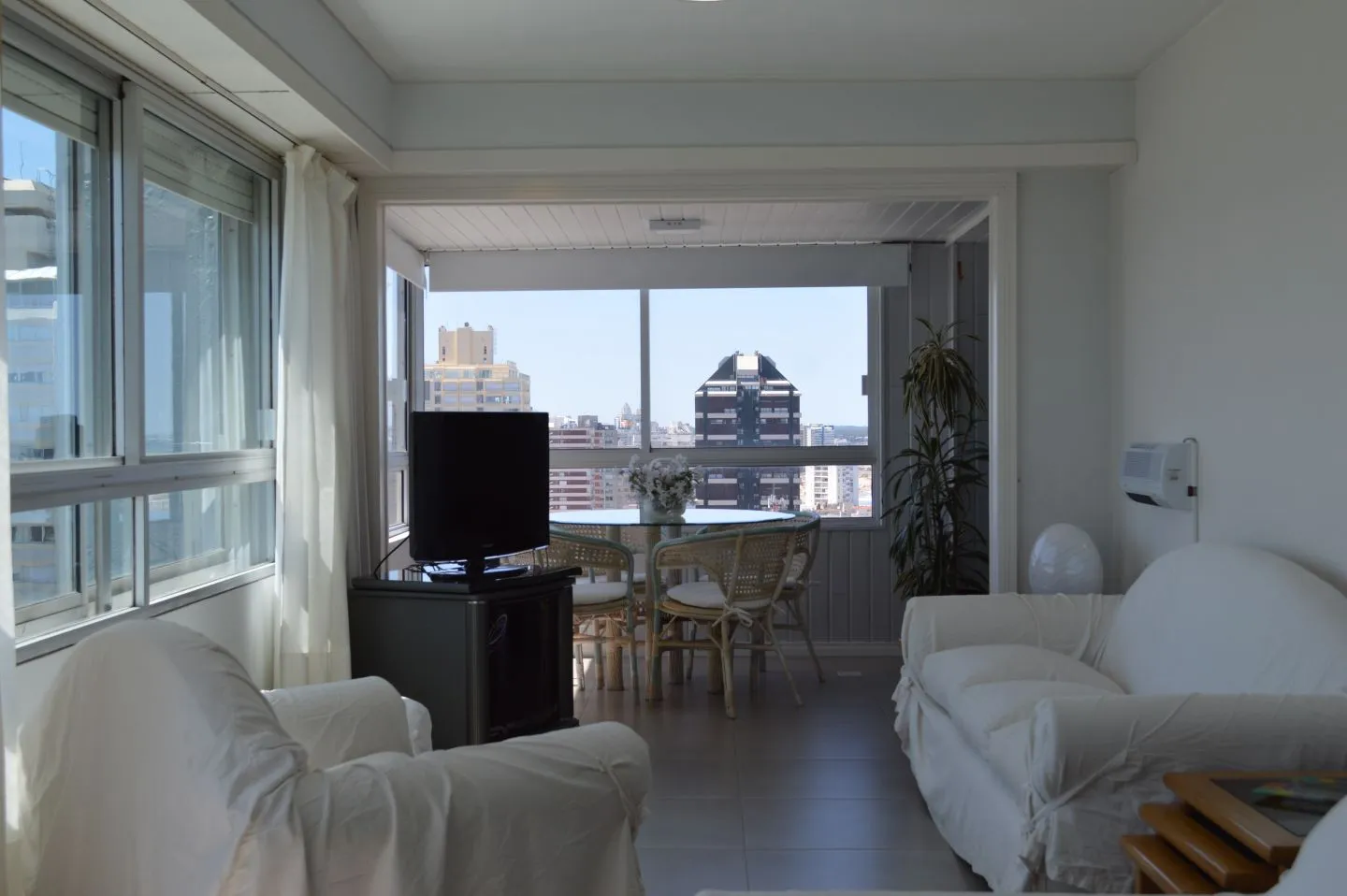 Venta apartamento 2 dormitorios- Península — foto 2