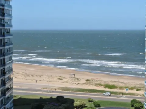 Venta apartamento 2 dormitorios - Playa Brava — foto 3