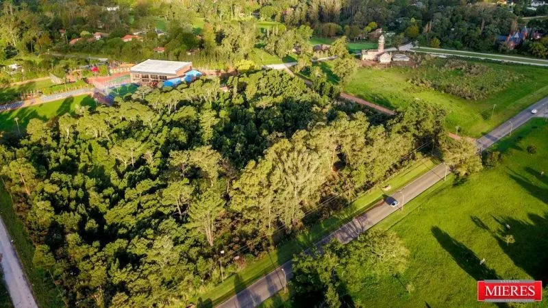 Venta Lote apto bloque bajo - Punta del Este — foto 1