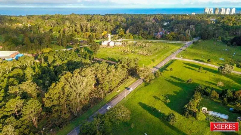 Venta Lote apto bloque bajo - Punta del Este — foto 2