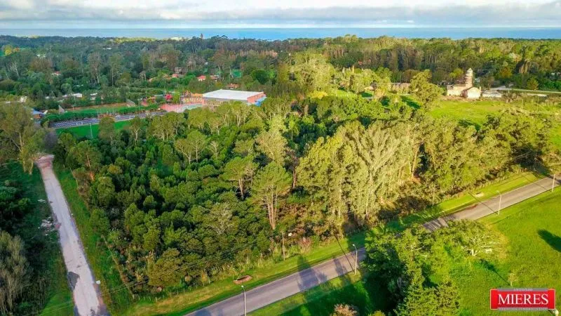 Venta Lote apto bloque bajo - Punta del Este — foto 3