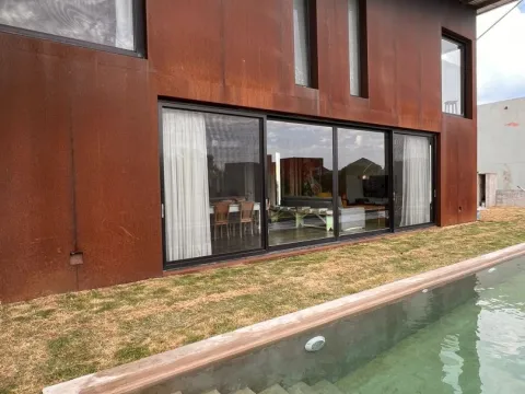 VENTA CASA PUNTA PIEDRAS 5 DORM C/PISCINA A PASOS DEL MAR — foto 4