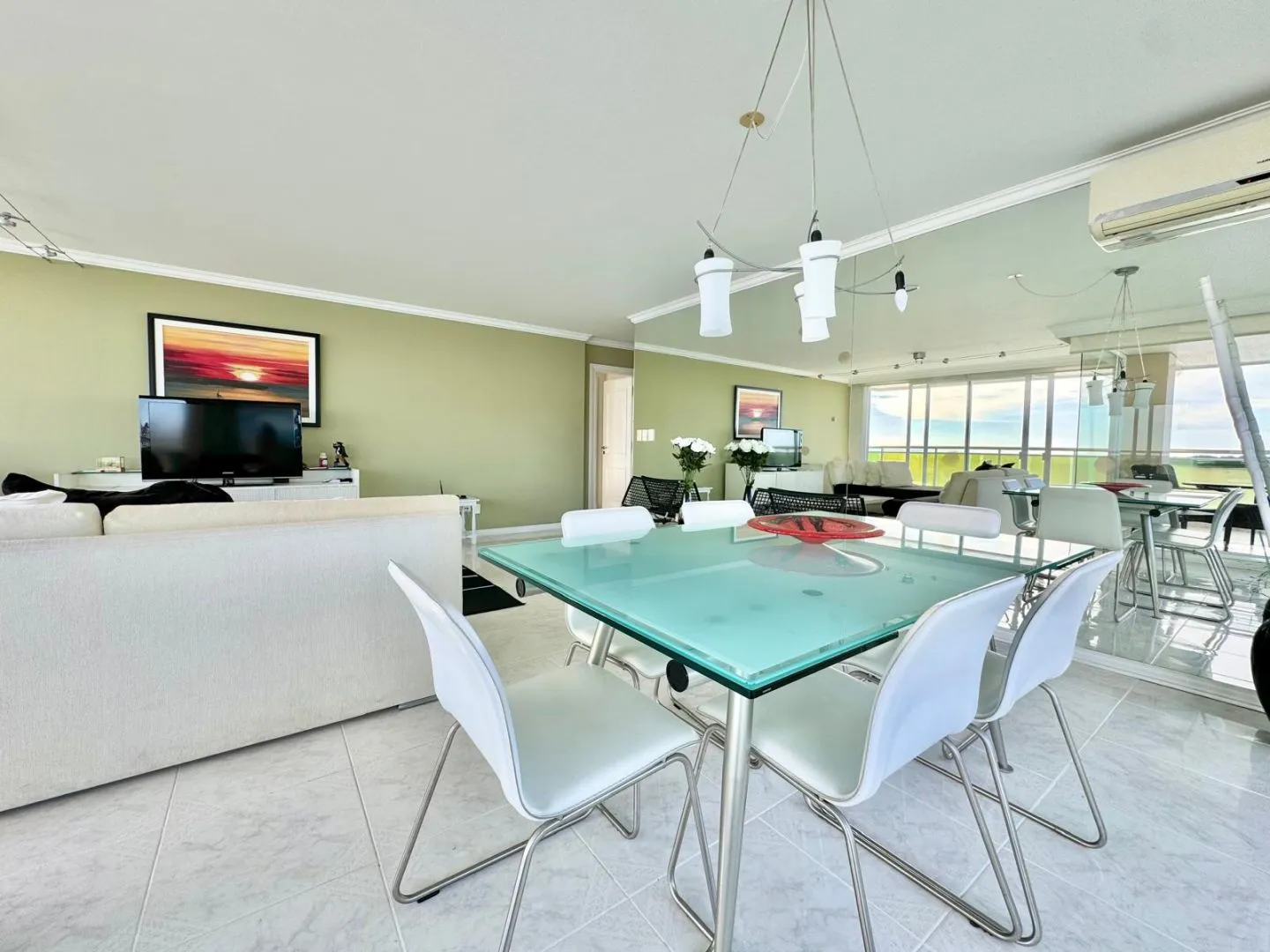 Apartamento en alquiler primera linea- Playa Mansa — foto 8