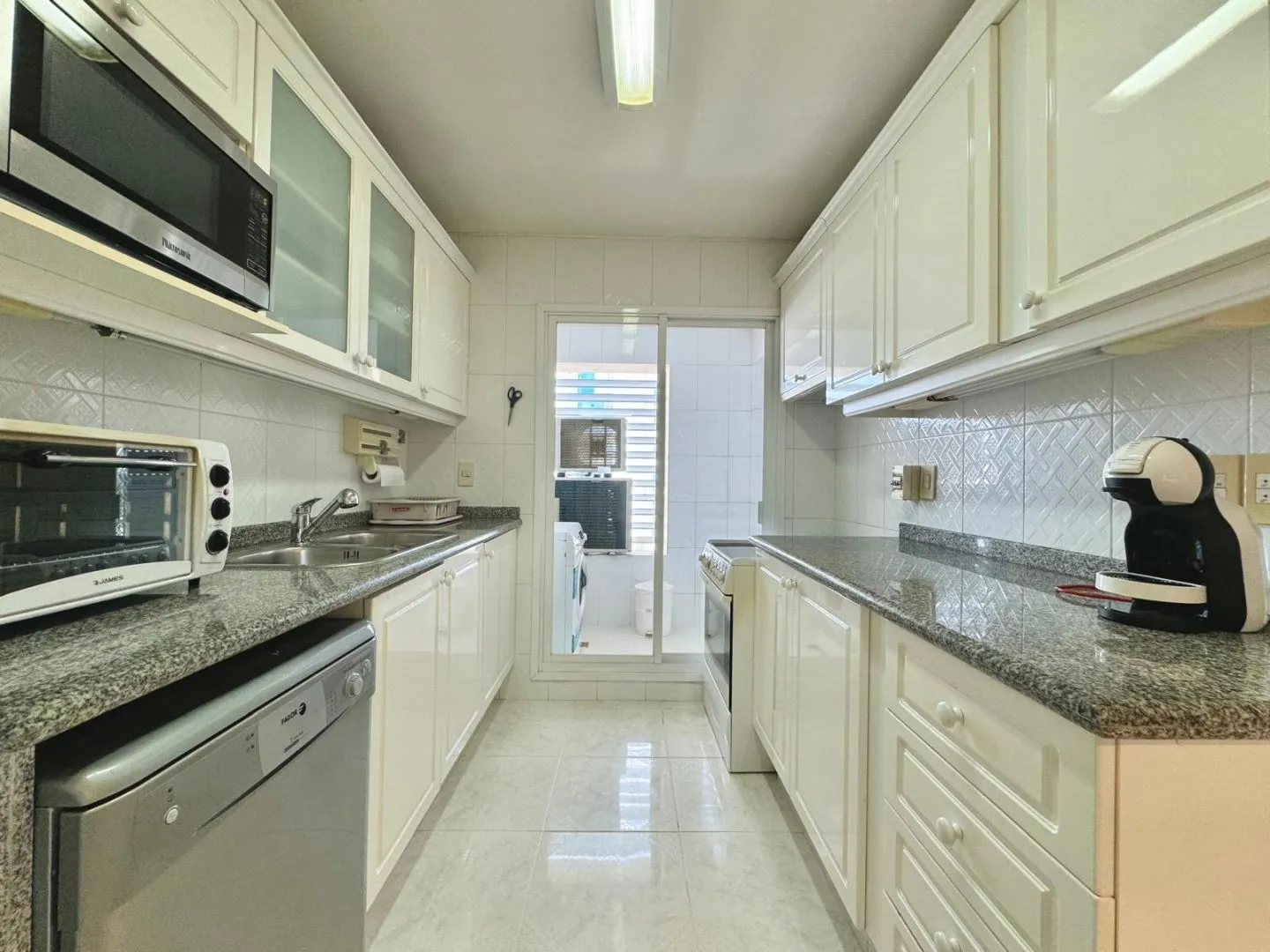 Apartamento en alquiler primera linea- Playa Mansa — foto 14