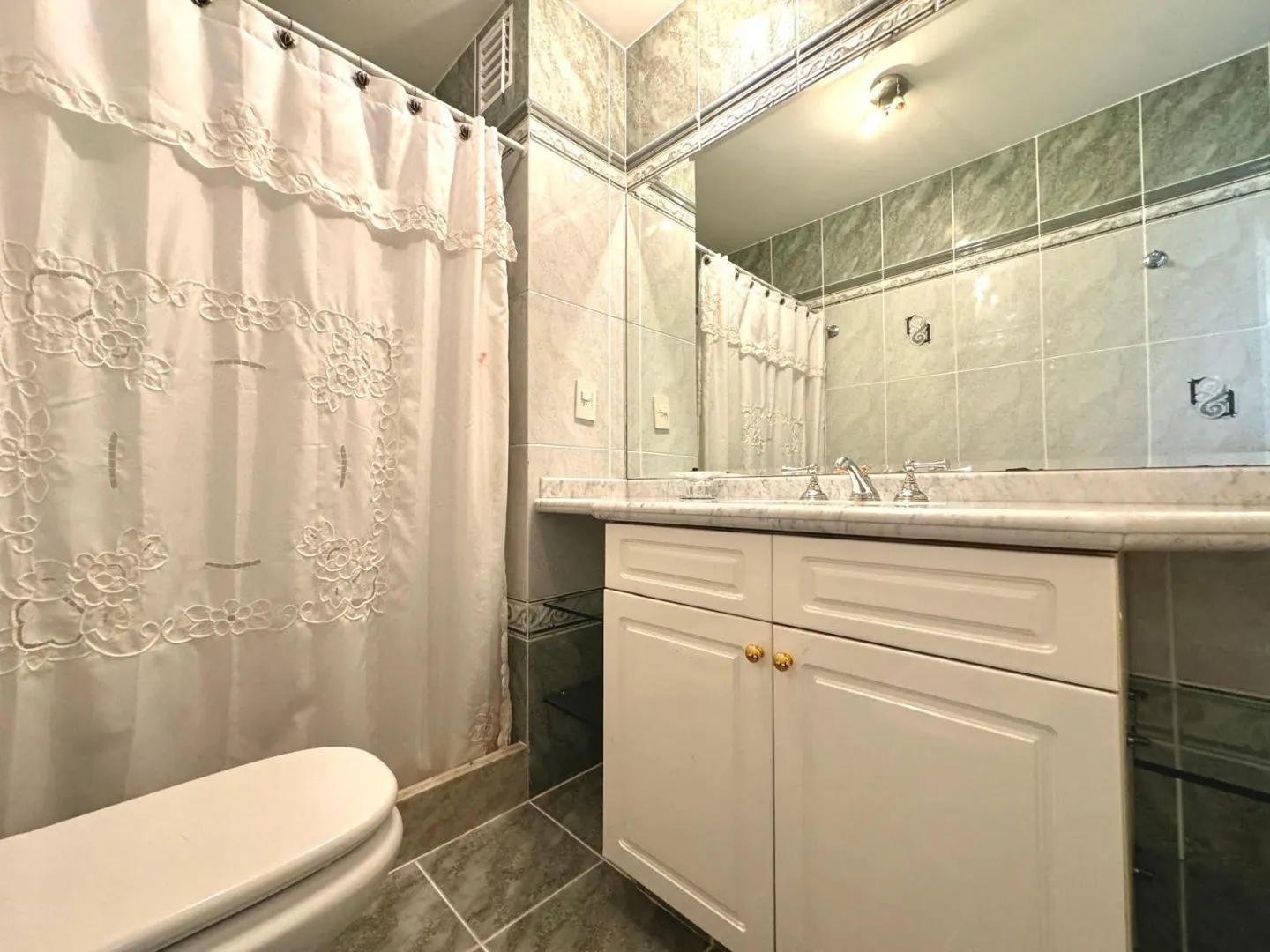 Apartamento en alquiler primera linea- Playa Mansa — foto 28