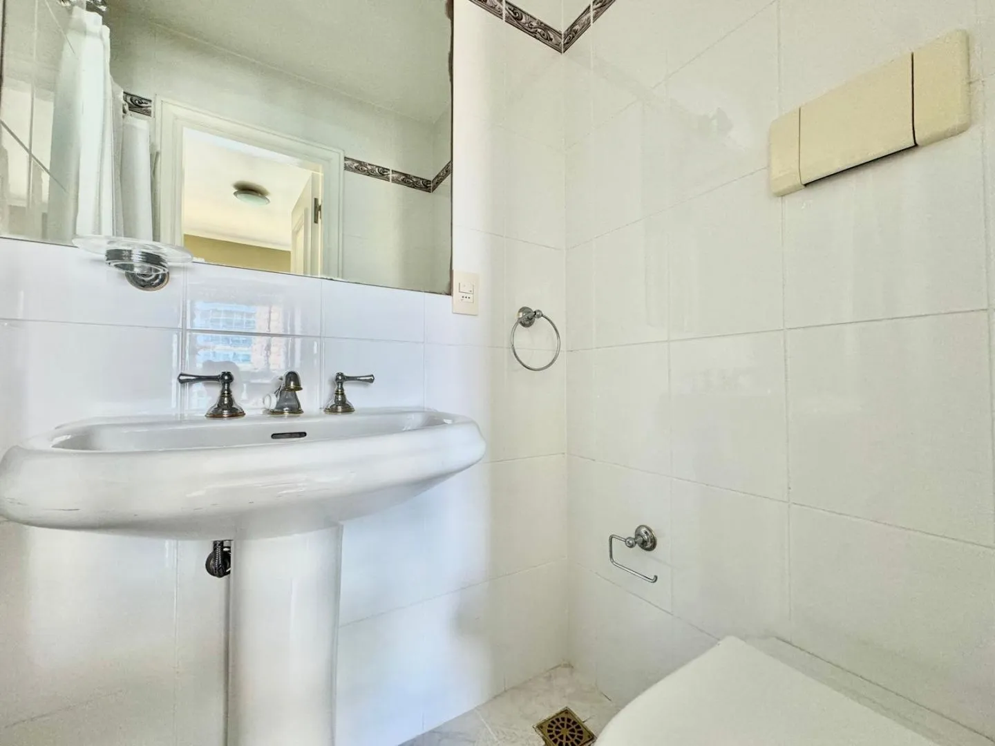 Apartamento en alquiler primera linea- Playa Mansa — foto 30