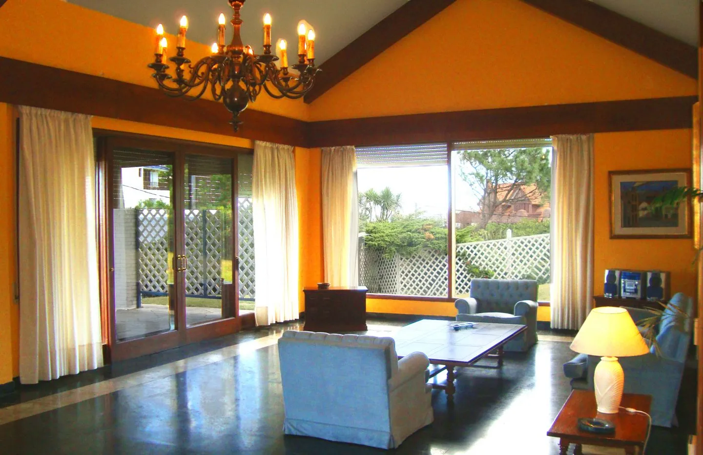 Venta de casa de 5 Dormitorios - Playa Mansa — foto 3