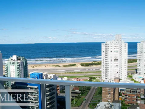 Venta de Penthouse de 4 Dormitorios - Playa Brava — foto 2