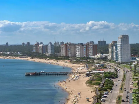 Venta Apartamento 3 dormitorios- Playa Mansa — foto 3