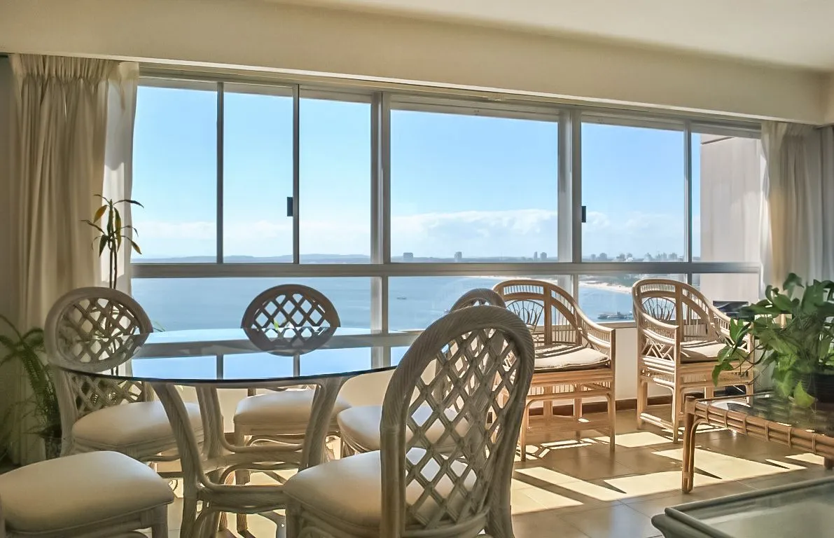 Venta Apartamento 3 dormitorios- Playa Mansa — foto 4