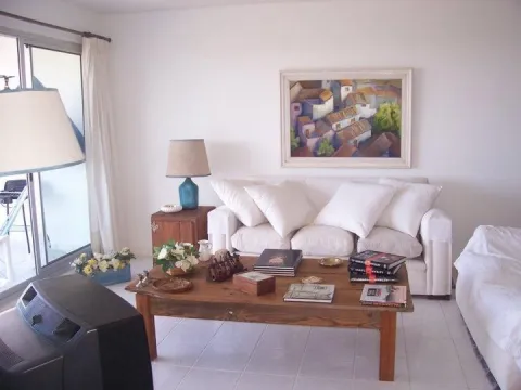 Venta de apartamento 3 Dormitorios - Playa Mansa — foto 2