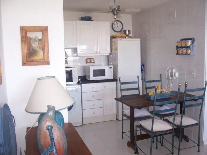 Venta de apartamento 3 Dormitorios - Playa Mansa — foto 3
