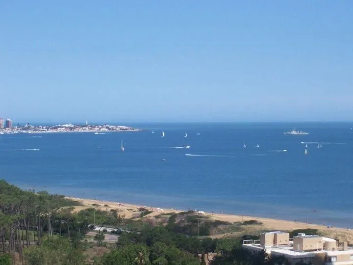 Venta de apartamento 3 Dormitorios - Playa Mansa — foto 8