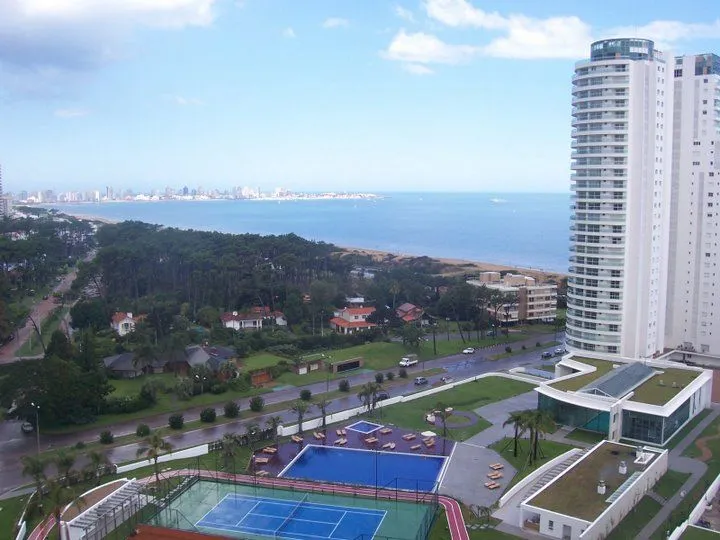 Venta de apartamento 3 Dormitorios - Playa Mansa — foto 11