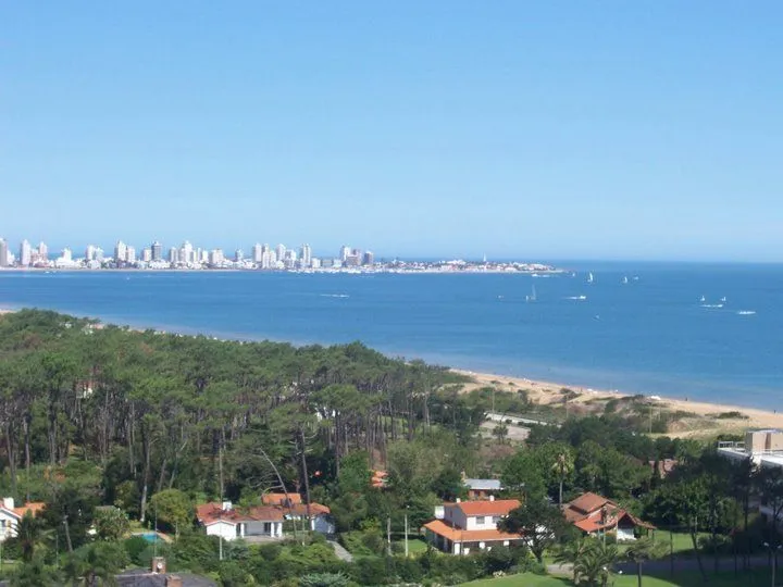 Venta de apartamento 3 Dormitorios - Playa Mansa — foto 12