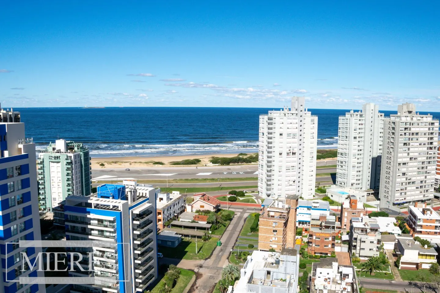 Venta de Penthouse de 4 Dormitorios - Playa Brava — foto 30