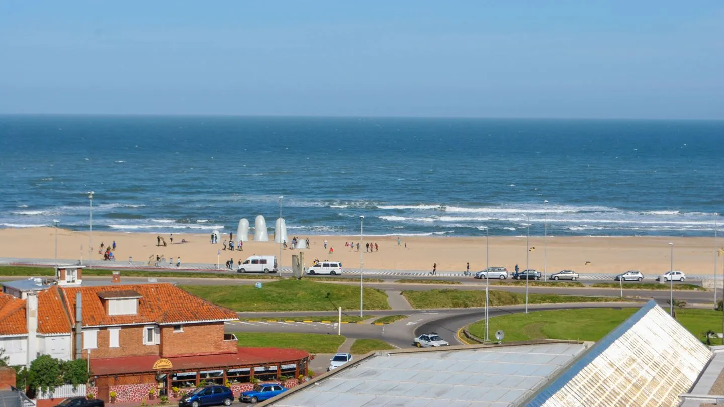 Venta apartamento 3 dormitorios- Playa Mansa — foto 12