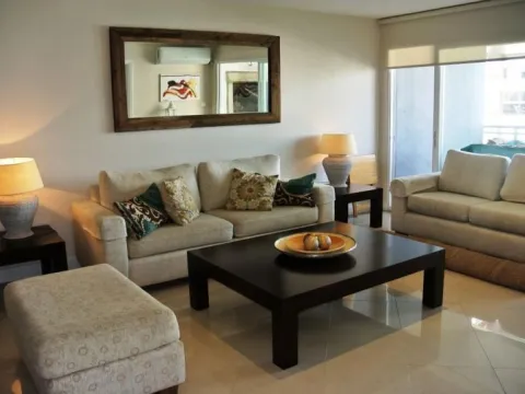 Apartamento de tres dormitorios Playa Brava