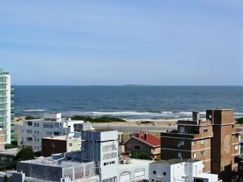 Apartamento de tres dormitorios Playa Brava — foto 3