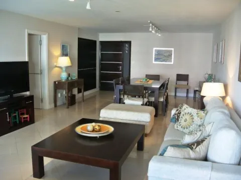 Apartamento de tres dormitorios Playa Brava — foto 4
