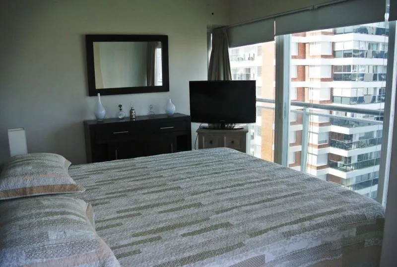 Apartamento de tres dormitorios Playa Brava — foto 7