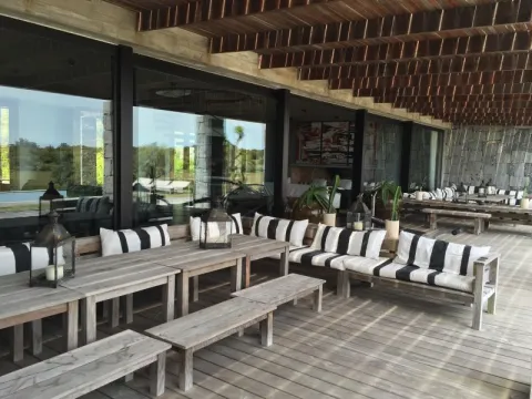 Espectacular casa en venta en barrio privado chacra de 5has — foto 3