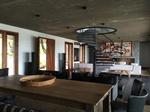Espectacular casa en venta en barrio privado chacra de 5has — foto 5
