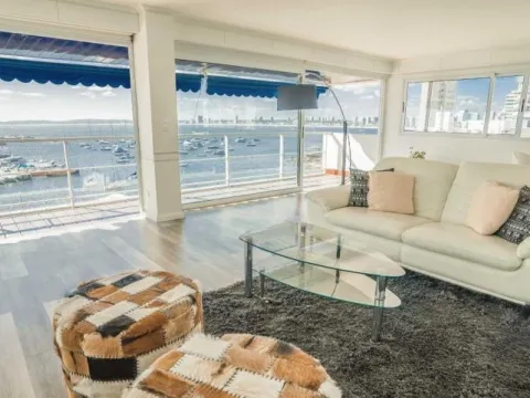 Venta de apartamento de 4 dormitorios Puerto- Punta del Este