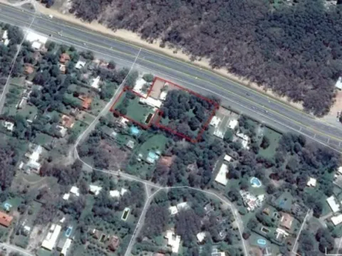 Venta lote 7000m2 frete Ruta Intelbanearía — foto 3