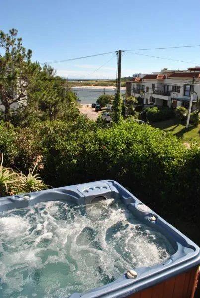 ALQ TEMP DE CASA 5 DORM EN LA BARRA A PASOS DE LA PLAYA — foto 8