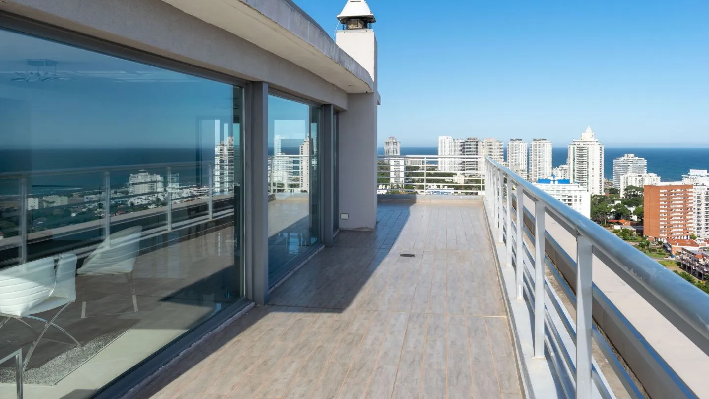 Venta Pent-house 3 dormitorios en venta- Playa Mansa — foto 7