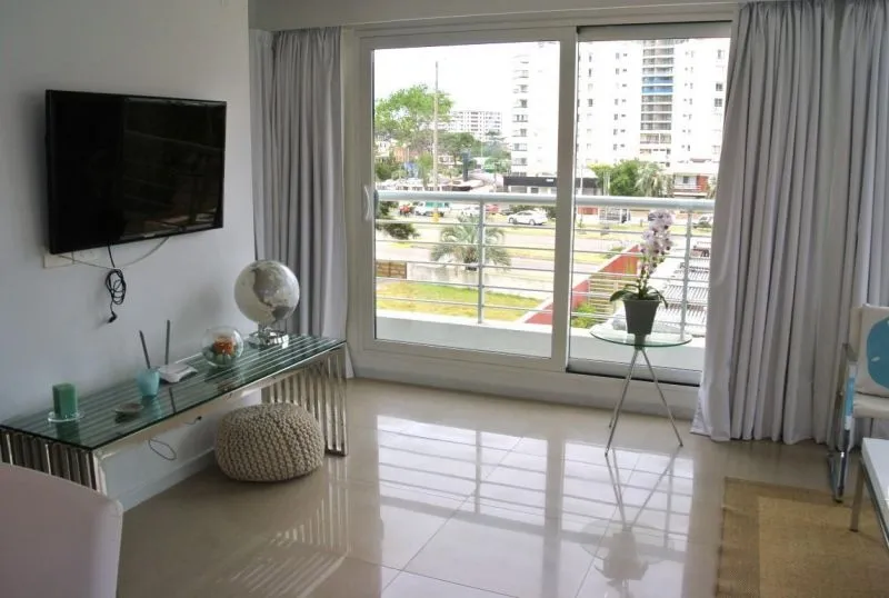 Venta apartamento 1 dormitorio- Playa Mansa — foto 2