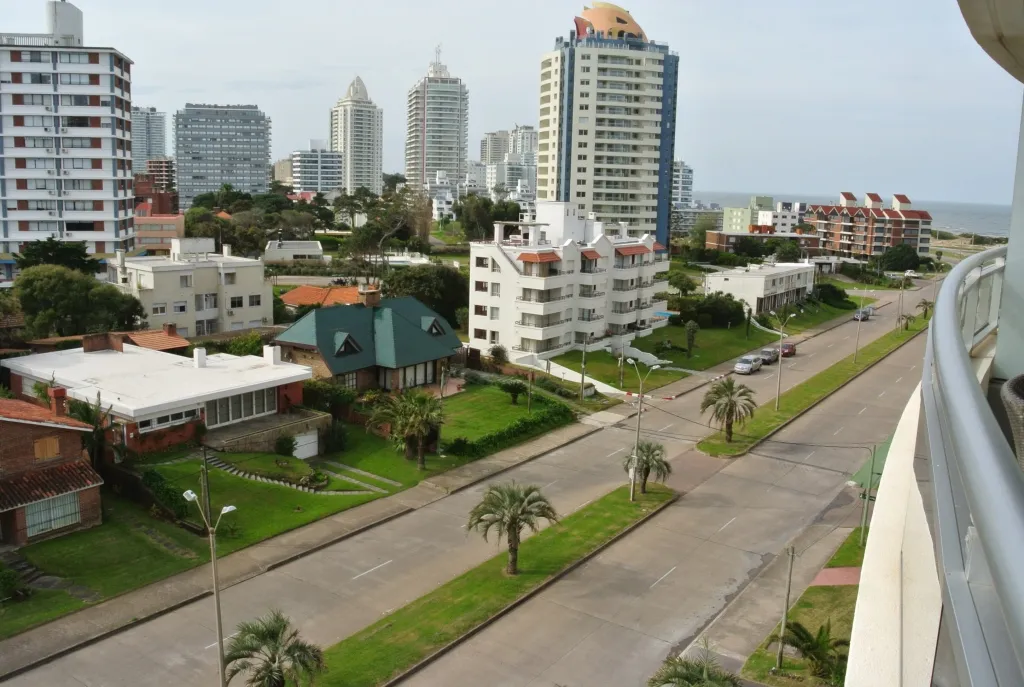 Apartamento alquiler de temporada- Playa Brava — foto 1