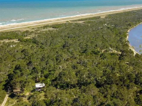 Terreno en Laguna Garzon — foto 3