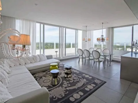 Venta Pent-house 4 dormitorios- Roosevelt