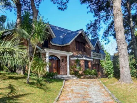 Venta casa 6 dormitorios - Beverly Hills