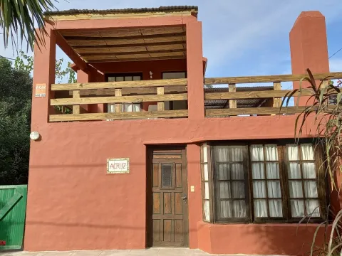 VENTA DE CASA DE 3 DORMITORIOS EN EL TESORO — foto 2