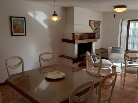 VENTA DE CASA DE 3 DORMITORIOS EN EL TESORO — foto 3