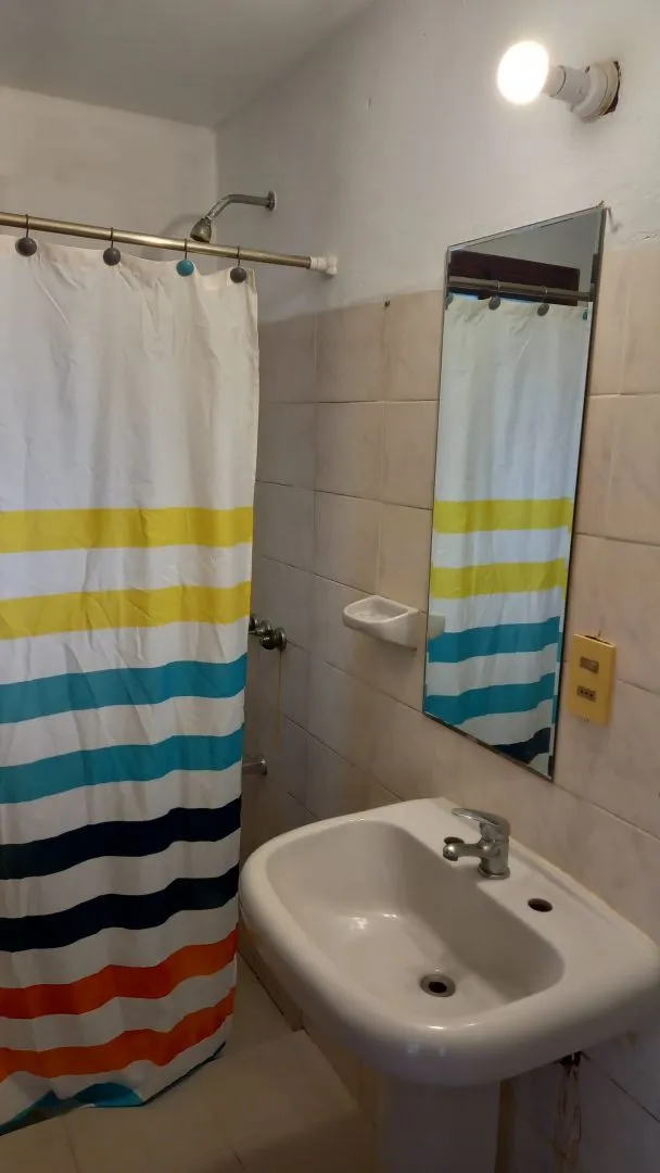 VENTA DE CASA DE 3 DORMITORIOS EN EL TESORO — foto 4
