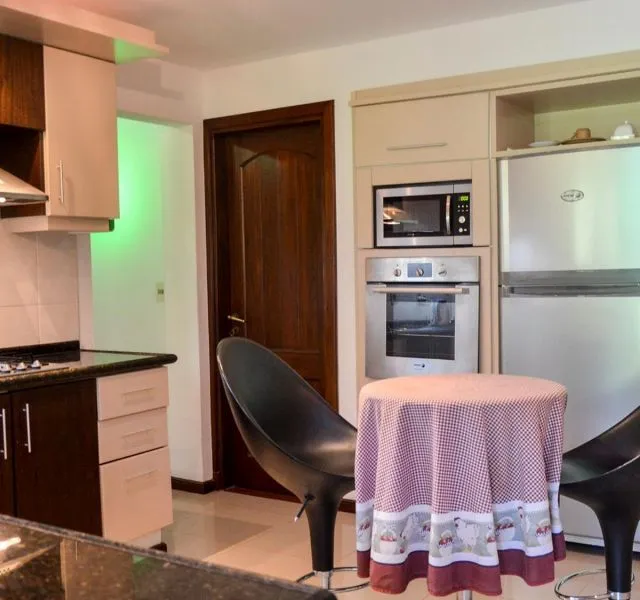 Venta casa 6 dormitorios - Beverly Hills — foto 14