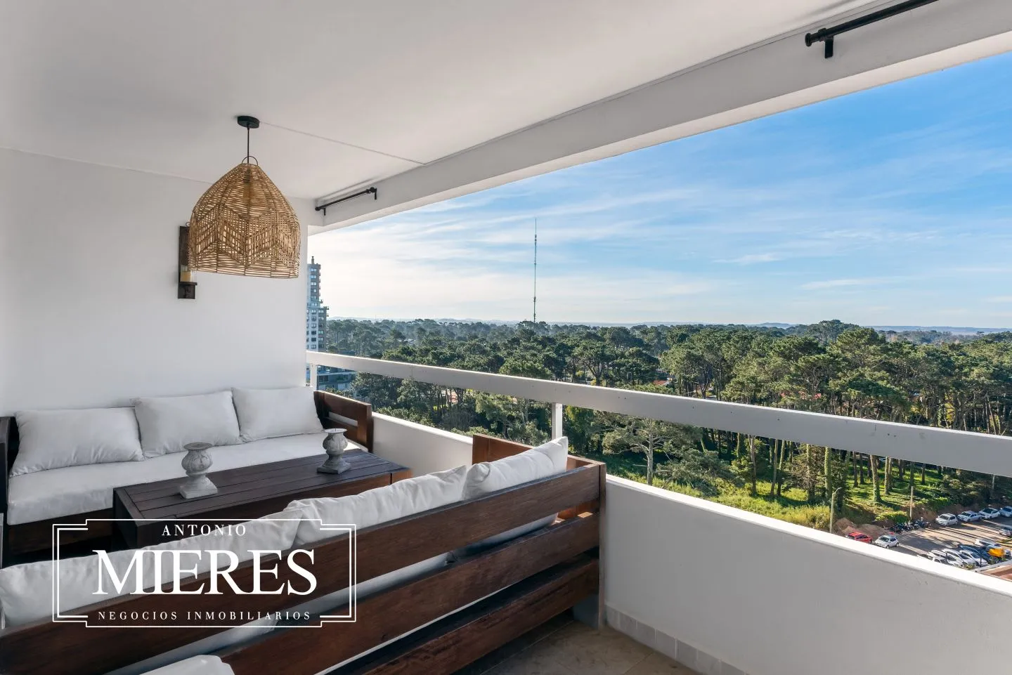 Venta apartamento 3  dormitorios - Av Roosevelt — foto 2