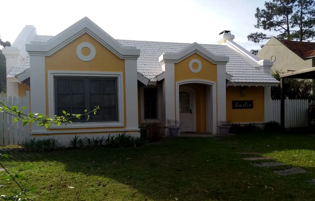 VENTA - CASA EN EL TESORO, LA BARRA, 3 DORM, CON RENTA ANUAL — foto 1