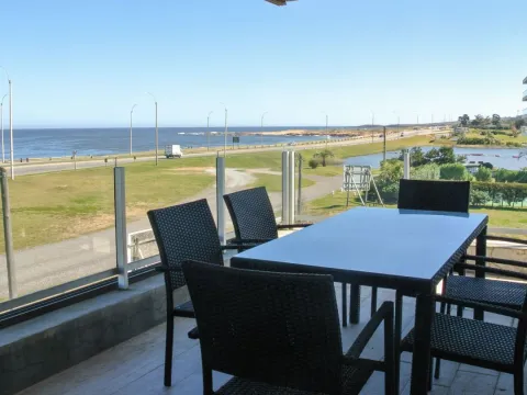 Venta apartamento 3 dormitorios- Playa Mansa